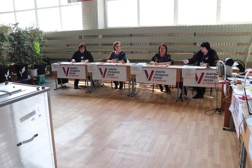 Научиться учиться. Школьники в школе. Школьники и студенты. В день выборов школьники будут учиться. В день выборов школьники будут учиться.